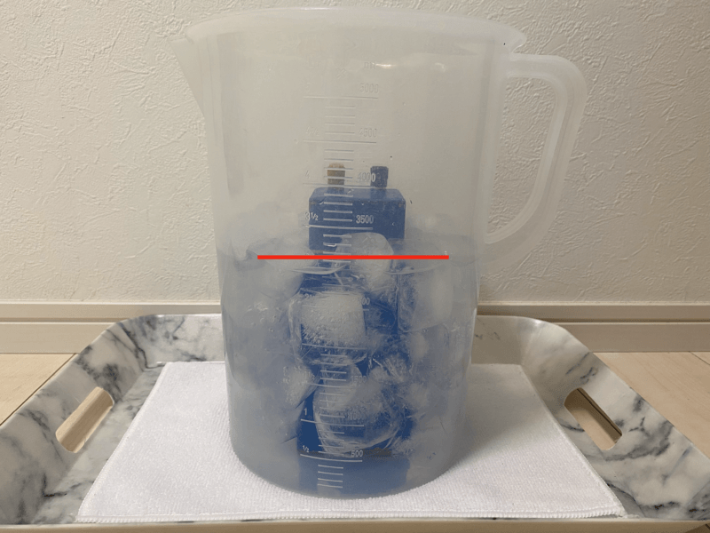 バケツと氷